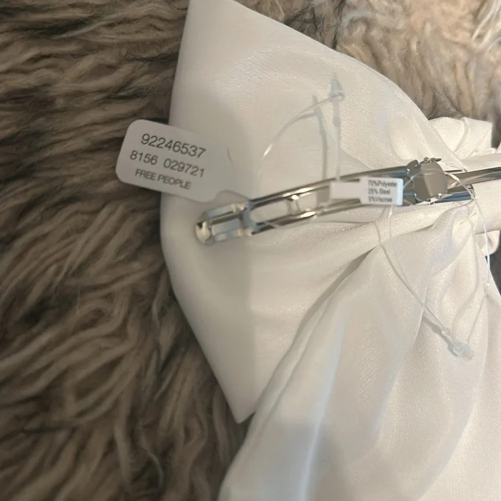 Free People Easy Does It Bow White Clip